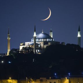 Ayasofya Camisi'nde hilal manzarası