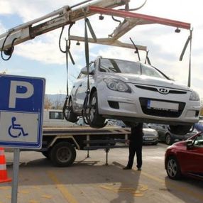 Emniyet Genel Müdürlüğü, yanlış park nedeniyle çekilen araçlarla ilgili uyarıda bulundu