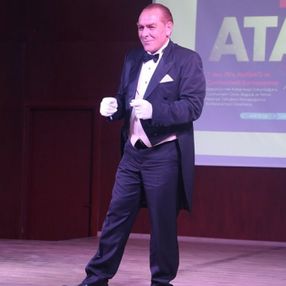 Göksel Kaya'ya palyaço diyen kişiye Atatürk'e hakaretten dava açıldı