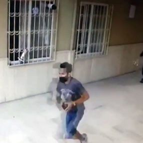 İstanbul'da yaşlı kadının elinden cüzdanını böyle çaldı