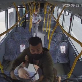 Bursa'da halk otobüsü şoförü maske tartışmasında yolcuyu bıçakladı