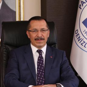 Pamukkale Üniversitesi Rektörü Hüseyin Bağ'ın görevi sonlandırıldı