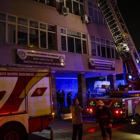 Ankara'da psikiyatri bölümünde yatan hasta odasını ateşe verdi