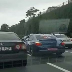 İstanbul'da yasağa rağmen düğün konvoyu yapıp trafik terörü estirdiler
