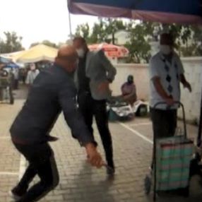Didim'de zabıta müdürünün bıçaklanma anı