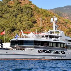 Ultra lüks yat Bold'a Marmaris'te 700 bin TL'lik yakıt ve gıda