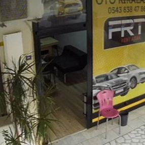 Mersin’de köpeğini gezdirirken kedi saldırdı