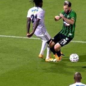 Denizlispor yönetimi, hakemin VAR kararına tepkili