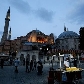 Ayasofya Camii'nde 86 yıl sonra Mevlit Kandili