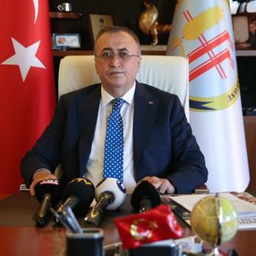 Fırıncılar ekmeğe yine zam istiyor