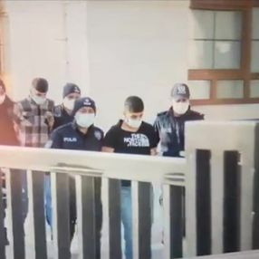 İstanbul'da dizi seti çalışanlarını taciz eden 2 kişi tutuklandı