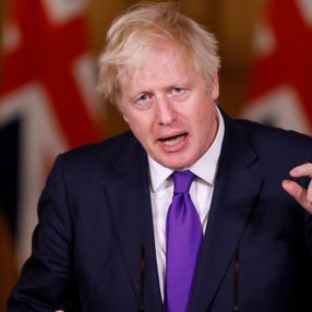 İngiltere Başbakanı Johnson: 350 milyon aşı sipariş ettik