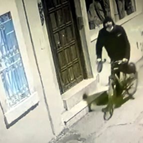 Antalya'da 'Tağut Atatürk' yazan şüpheli gözaltına alındı