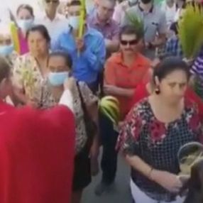 Honduras'da katolik rahipten skandal istek