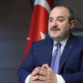 Mustafa Varank, yerli koronavirüs aşısı için gönüllü oluyor