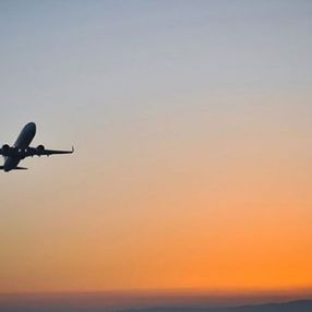Yolcu uçağının iniş takımlarında ceset bulundu