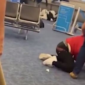 Miami Uluslararası Havalimanı’nda koltuk kavgası