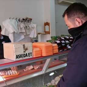 Adıyamanlı kasaptan askıda et uygulaması