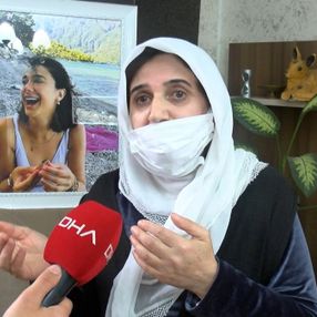 Muğla'da öldürülen Pınar Gültekin'in annesi konuştu: Kızımın yanık kokusunu alıyorum