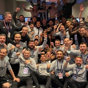 Beşiktaş'tan soyunma odasında galibiyet pozu