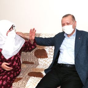 Cumhurbaşkanı Erdoğan'ın ziyaret ettiği Mahruze Teyze'den açıklamalar