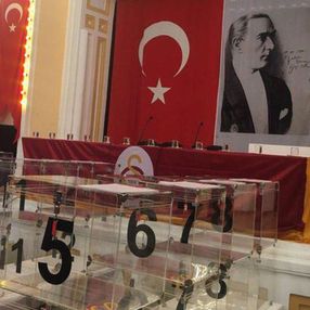 Galatasaray Divan Kurulu: Seçim belirlenen tarihte yapılacak