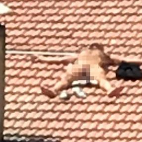 Burdur'da çıplak kişi, polisi harekete geçirdi