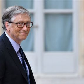 Bill Gates'in kadın çalışanıyla ilişkisi olduğu iddia edildi