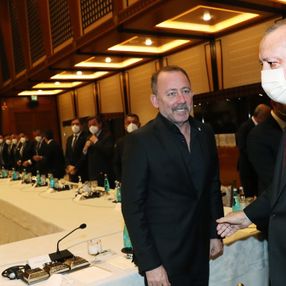 Cumhurbaşkanı Erdoğan, şampiyon Beşiktaş'ı kabul etti
