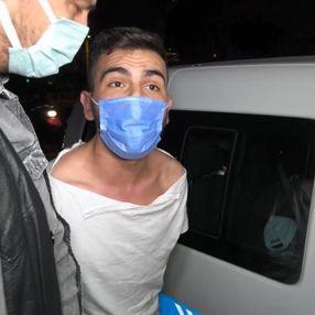 Bursa’da kısıtlamada polisten kaçan sürücü kaza yaptı