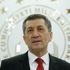 Ziya Selçuk: Tüm öğretmenlerimizin aşı randevuları tanımlandı