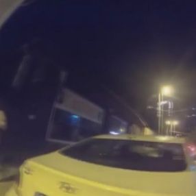 Şişli’de dayak yiyen kadının yardımına motosikletli grup koştu