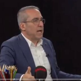 Gelecek Partili Hasan Seymen: AK Parti Güney beldesinde tablet dağıttı