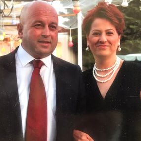 Beykoz'da koronavirüsten ölen eşi yerine muhtar olan kadın