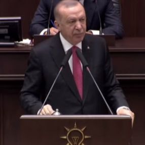 Cumhurbaşkanı Erdoğan'ın grup toplantısında izlettiği video: Yatırım düşmanı CHP