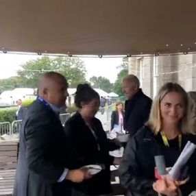 Joe Biden BBC muhabirlerini masadan kovdurdu