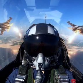 F-16 pilotlarının eğitim uçuşu nefes kesti