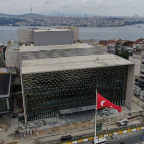 Atatürk Kültür Merkezi'nin ön cephesi ortaya çıktı