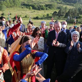 Cumhurbaşkanı Erdoğan'ın Şuşa ziyaretinden renkli görüntüler