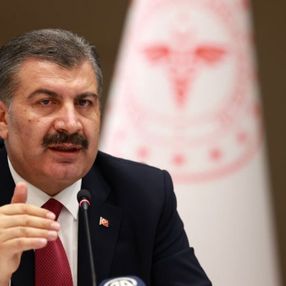 Fahrettin Koca: 18 yaş üstünün yüzde 50’sinin aşıları tamamlandı