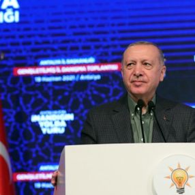 Cumhurbaşkanı Erdoğan'dan İzmir'deki HDP binasına saldırı hakkında açıklama