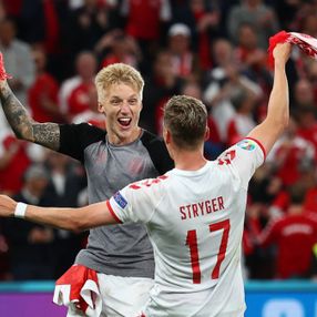 Danimarka Euro 2020'de Rusya'yı 4-1 yenerek tur atladı