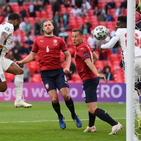 Euro 2020'de İngiltere, Çek Cumhuriyeti'ni yendi