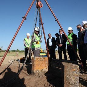 Ahlat Selçuklu Mezarlığı'nda 100 mezar taşı daha ayağa kaldırılacak