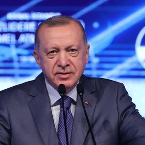 Cumhurbaşkanı Erdoğan: İtiraz edenleri dinleseydik, bu projeleri yapamazdık