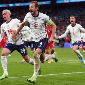 EURO 2020'de Danimarka'yı uzatmalarda yenen İngiltere finalde