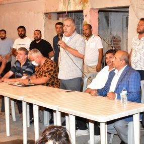 İzmir'de Roman vatandaşlardan 'uyuşturucuya hayır' toplantısı