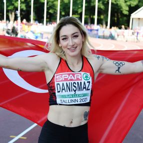 23 yaş altında Milli atlet Tuğba Danışmaz Avrupa şampiyonu