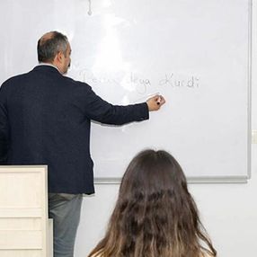 İBB'den İSMEK'e Kurmanci ve Zazaki kursu projesi