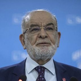 Saadet Partisi'nden Temel Karamollaoğlu istifa etmiyor açıklaması